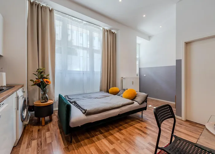 Spacious, 3 Flat With Gym & Play Area Daire