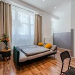 Mit Fitness- Und Spielbereich Appartement