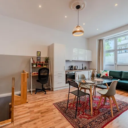 Apartment Spacious, 3 Flat With Gym & Play Area
