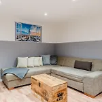 Mit Fitness- Und Spielbereich Berlin