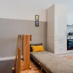 Daire Mit Fitness- Und Spielbereich Berlin