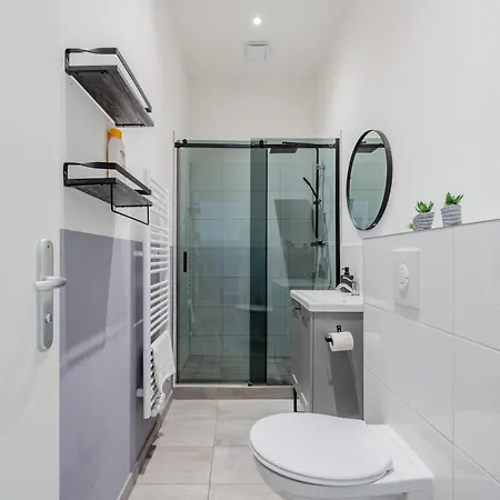 Spacious, 3 Flat With Gym & Play Area