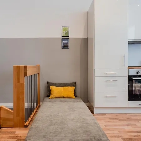 Spacious, 3 Flat With Gym & Play Area Apartamento Berlín