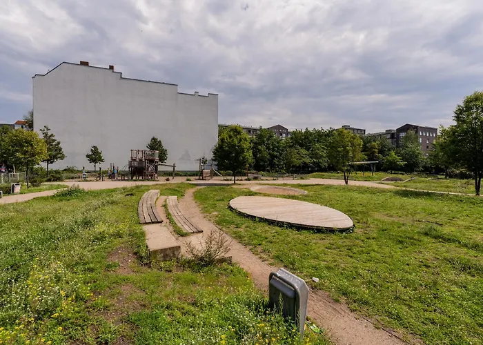 Spacious, 3 Flat With Gym & Play Area