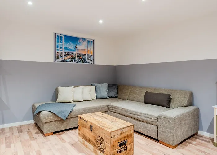 Spacious, 3 Flat With Gym & Play Area 柏林